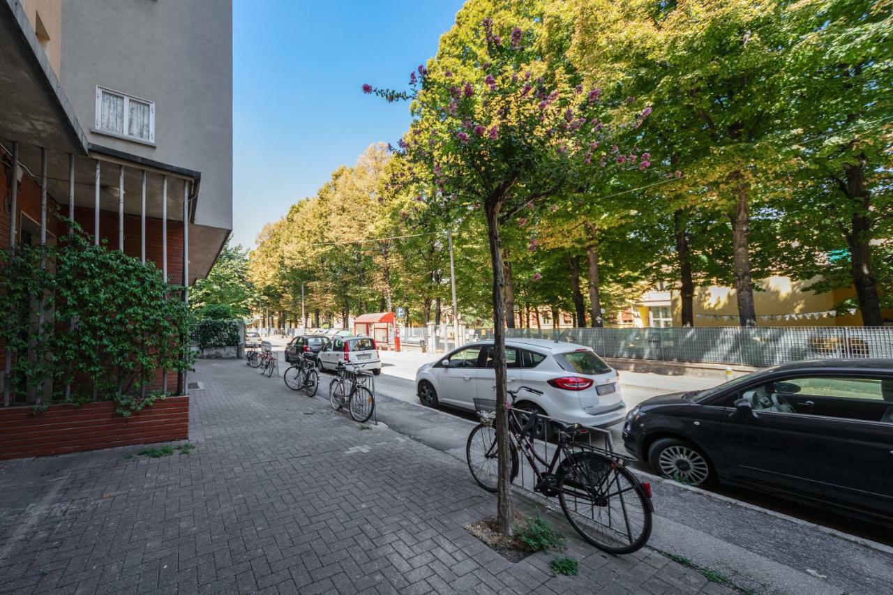 Sant'Orsola Colorful Huge Apartment Bologna Ngoại thất bức ảnh