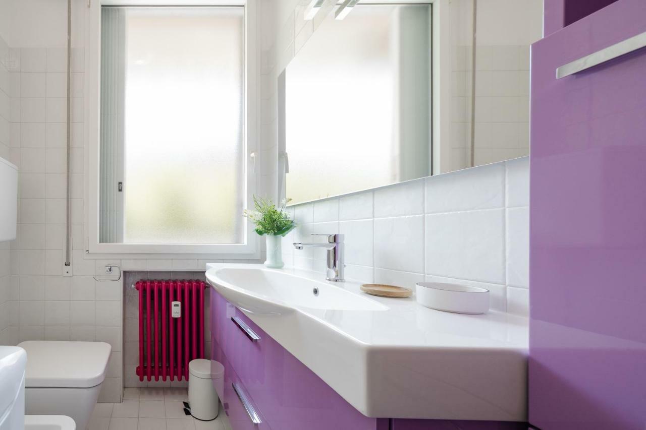 Sant'Orsola Colorful Huge Apartment Bologna Ngoại thất bức ảnh
